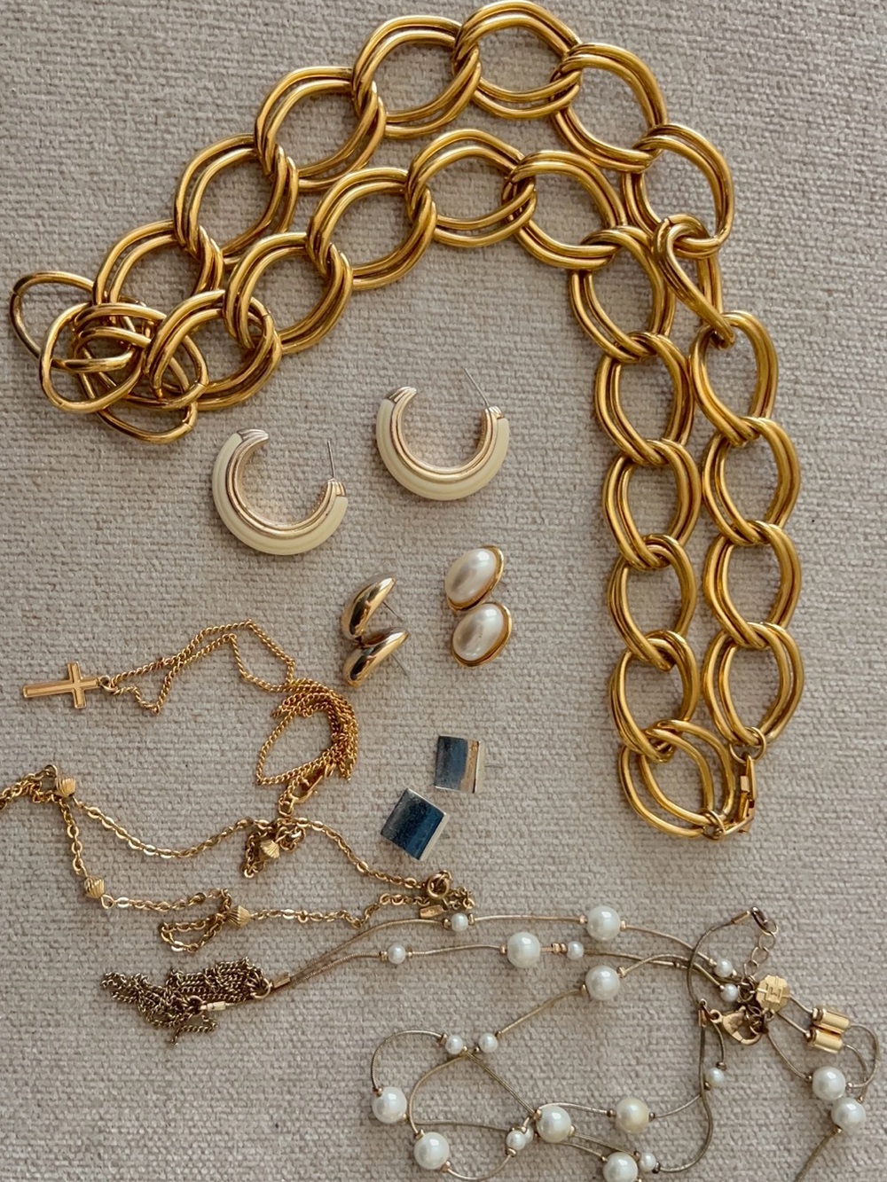 Vintage Signed Jewelry Lot Avon, Napier, Sarah Coventry, Avon